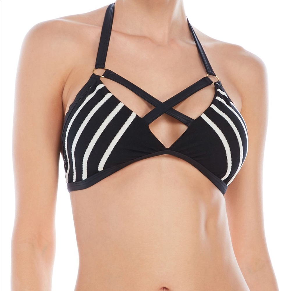 NWT Robin Piccone Black And White Swim Top